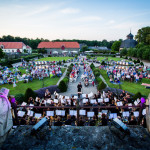 Konzert der Osnabrücker Bläserphilharmonie im Innenhof des Schlosses Gesmold in Melle © Detlef Heese